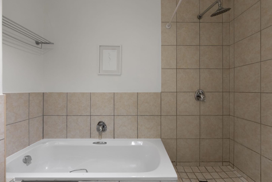 2 Bedroom Property for Sale in Cape Town City Centre Western Cape